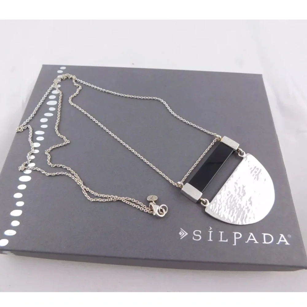 Silpada Vintage Sterling Silver Onyx Large Half Moon Pendant Necklace. - Picture 2 of 10